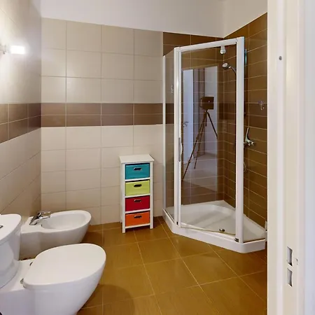 2p Central, Terrasse, Parking, Piscine - - Fr-1-196-363 * Menton