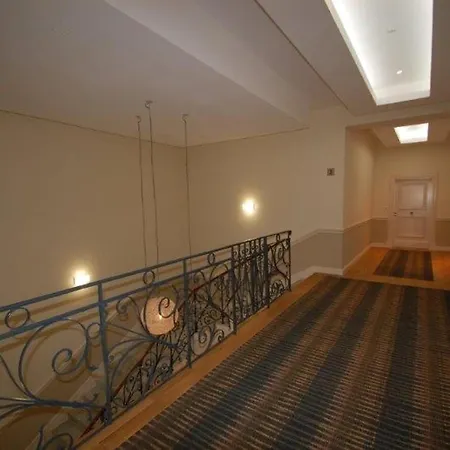 2p Central, Terrasse, Parking, Piscine - - Fr-1-196-363 Μεντόν