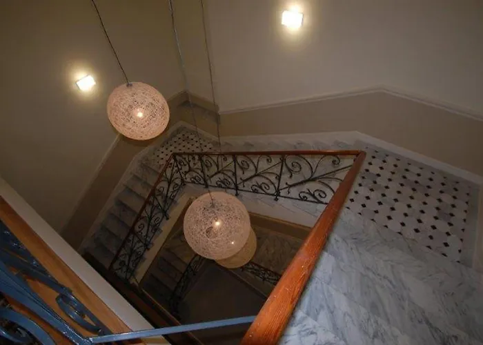 2p Central, Terrasse, Parking, Piscine - - Fr-1-196-363 Μεντόν