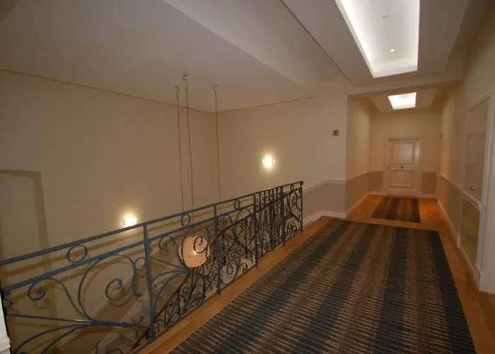 2p Central, Terrasse, Parking, Piscine - - Fr-1-196-363 Menton