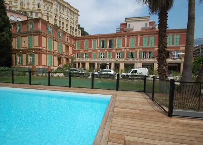 Apartment 2p Central, Terrasse, Parking, Piscine - - Fr-1-196-363